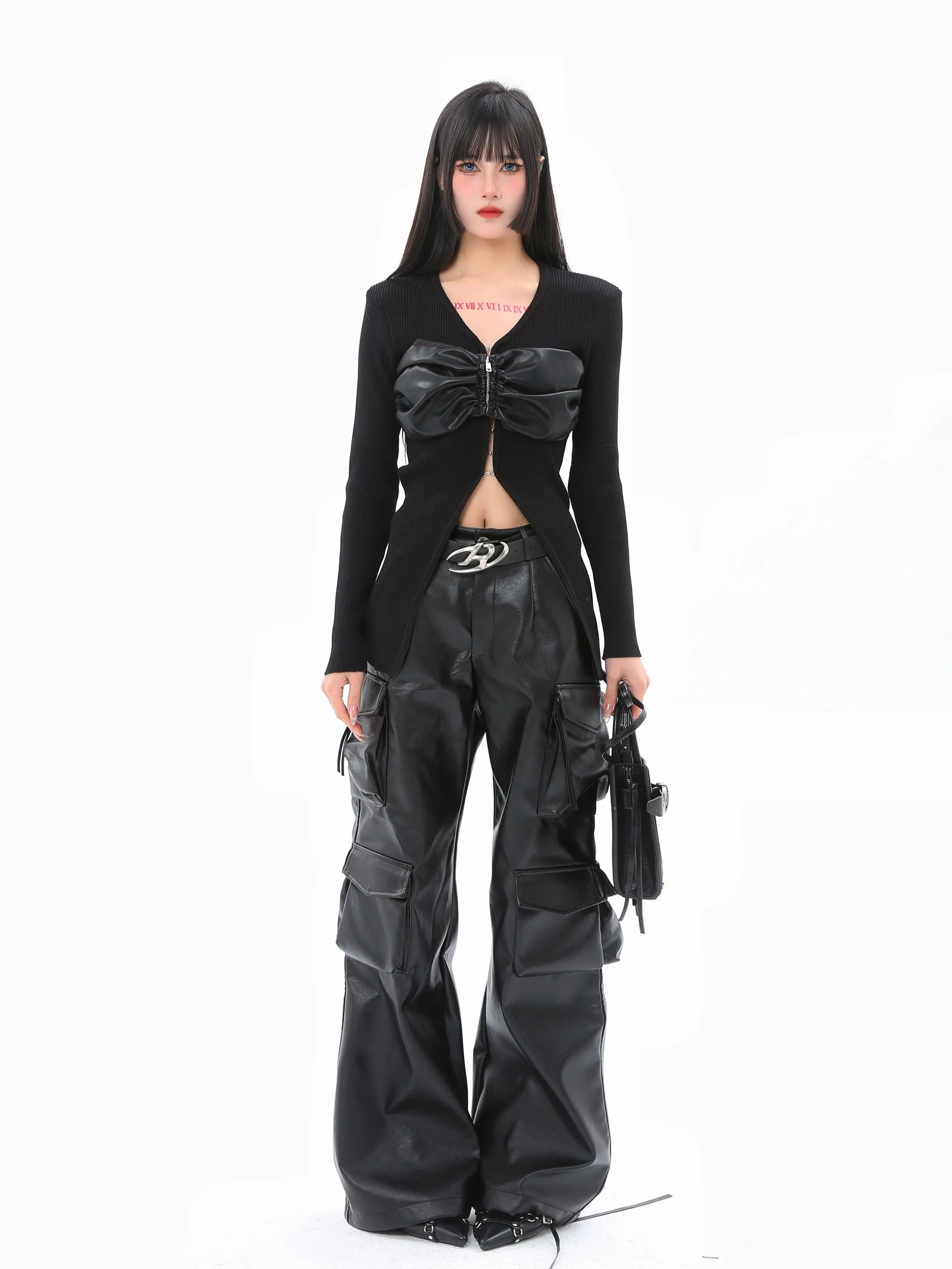 【24s Feb.】Unique Black Cargo Pants