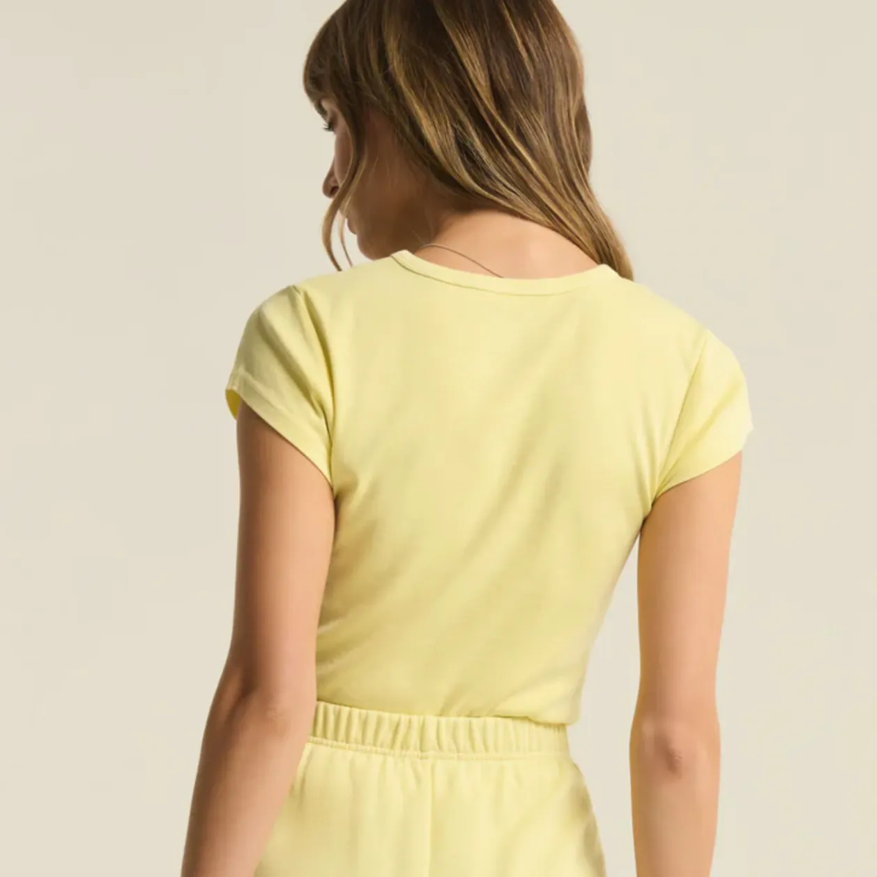 Cheeky Tee (Pina Colada)