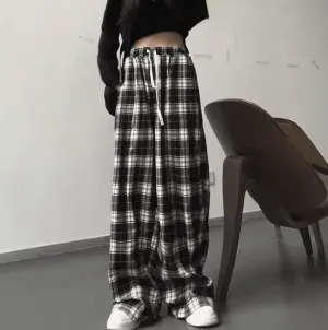 Oversize Black Plaid Sweatpants for Women | Fashionable Baggy Casual Pants