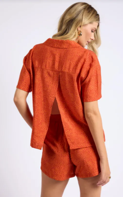 REFINED DESERT FRONT TIE OPEN BACK SHIRT