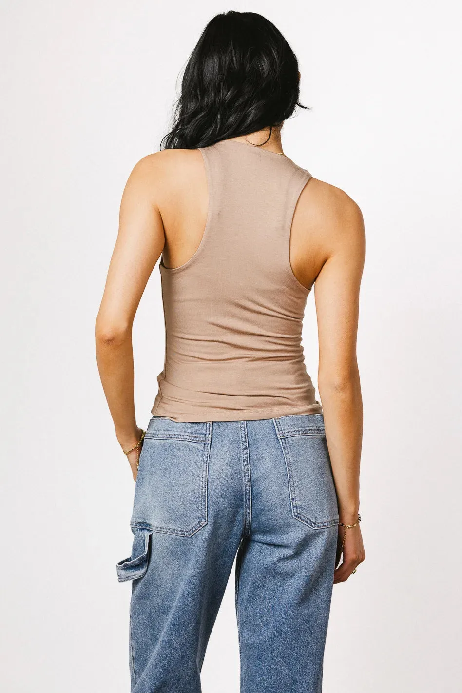 Sleek Jersey Solid Tank in Mocha