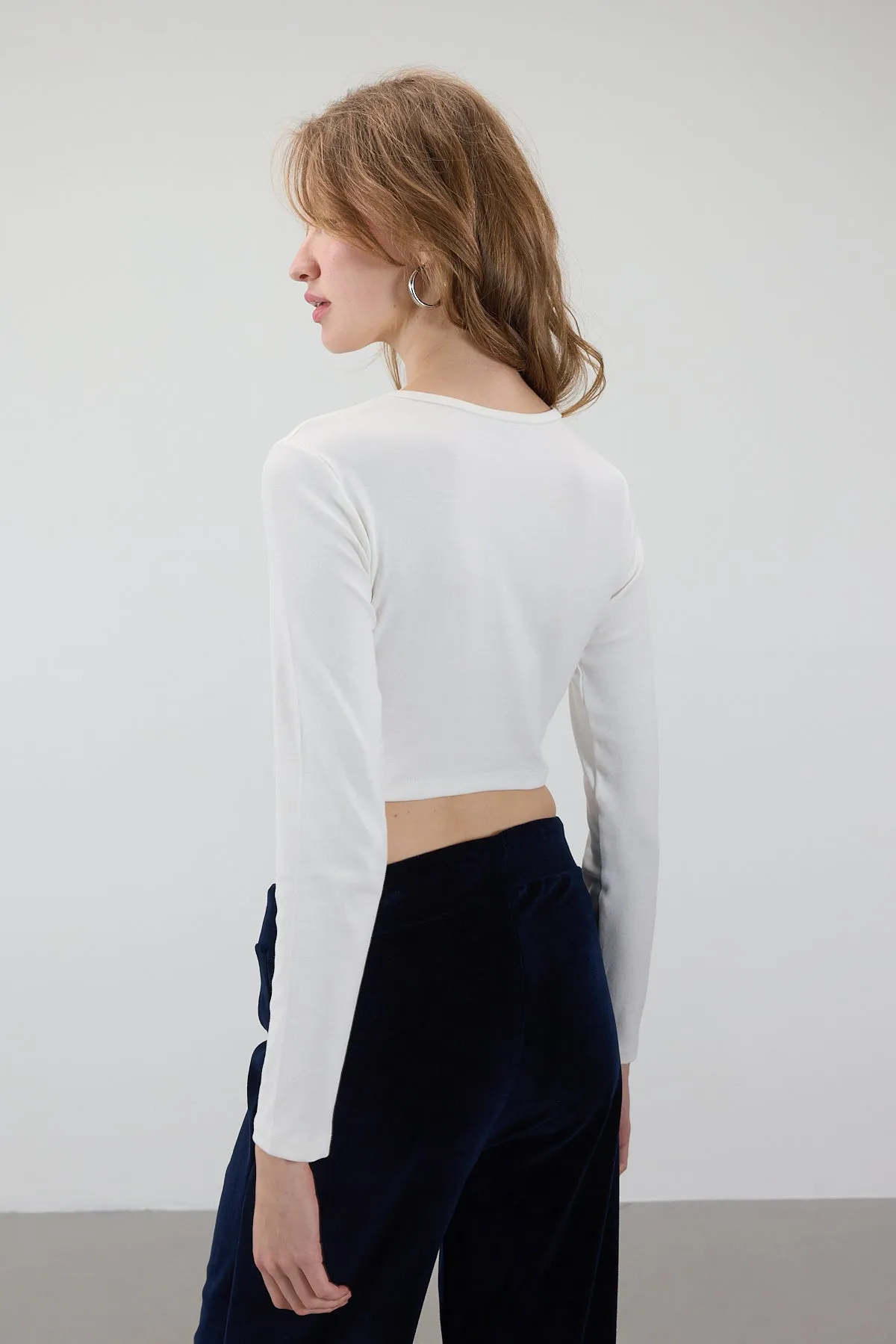 ST. Tropez Long Sleeve Crop Top