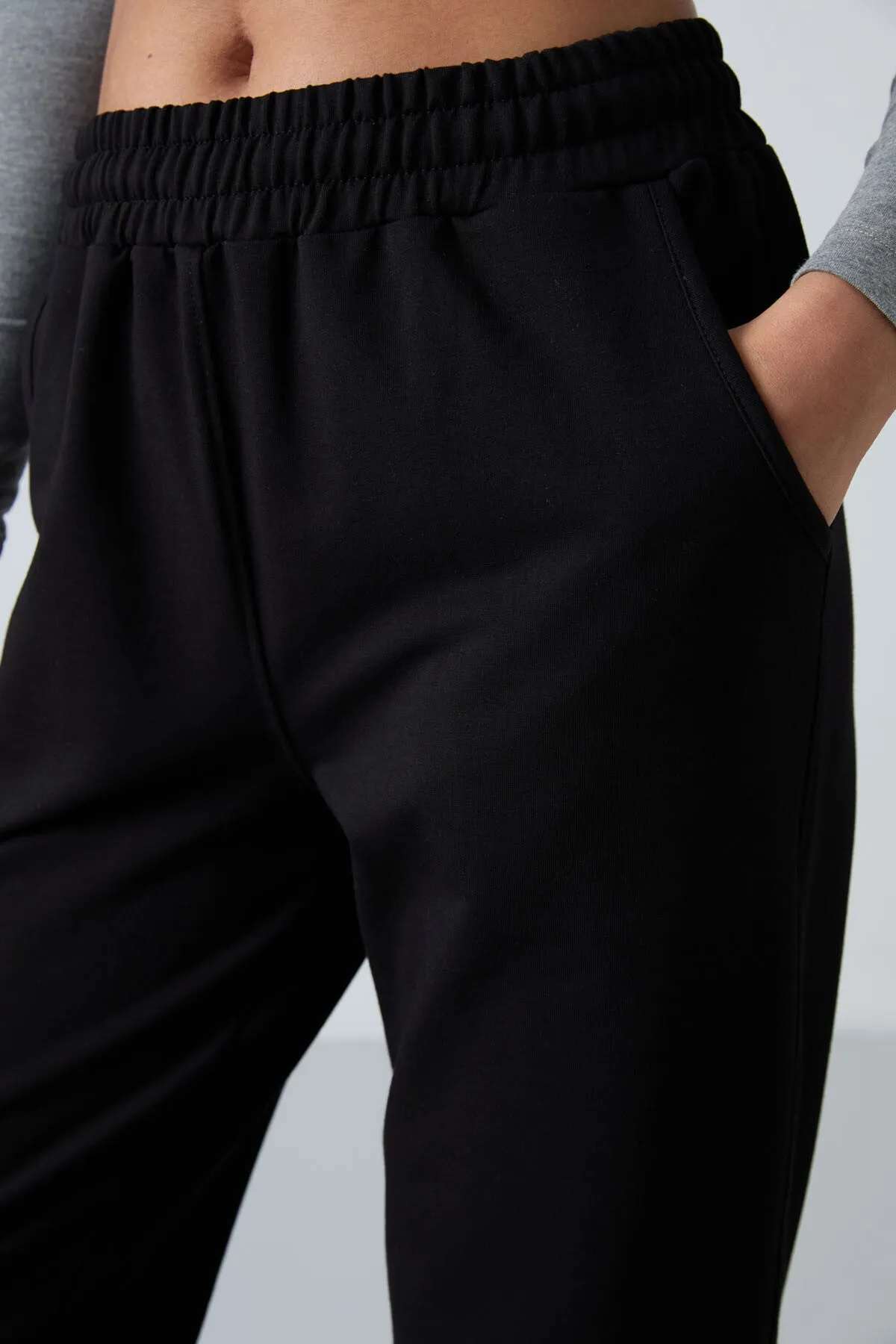 TMY Black Pocket High Waist Comfortable Fit Elastic Cuff Women's Sweatpants - 94583 - Mariupol