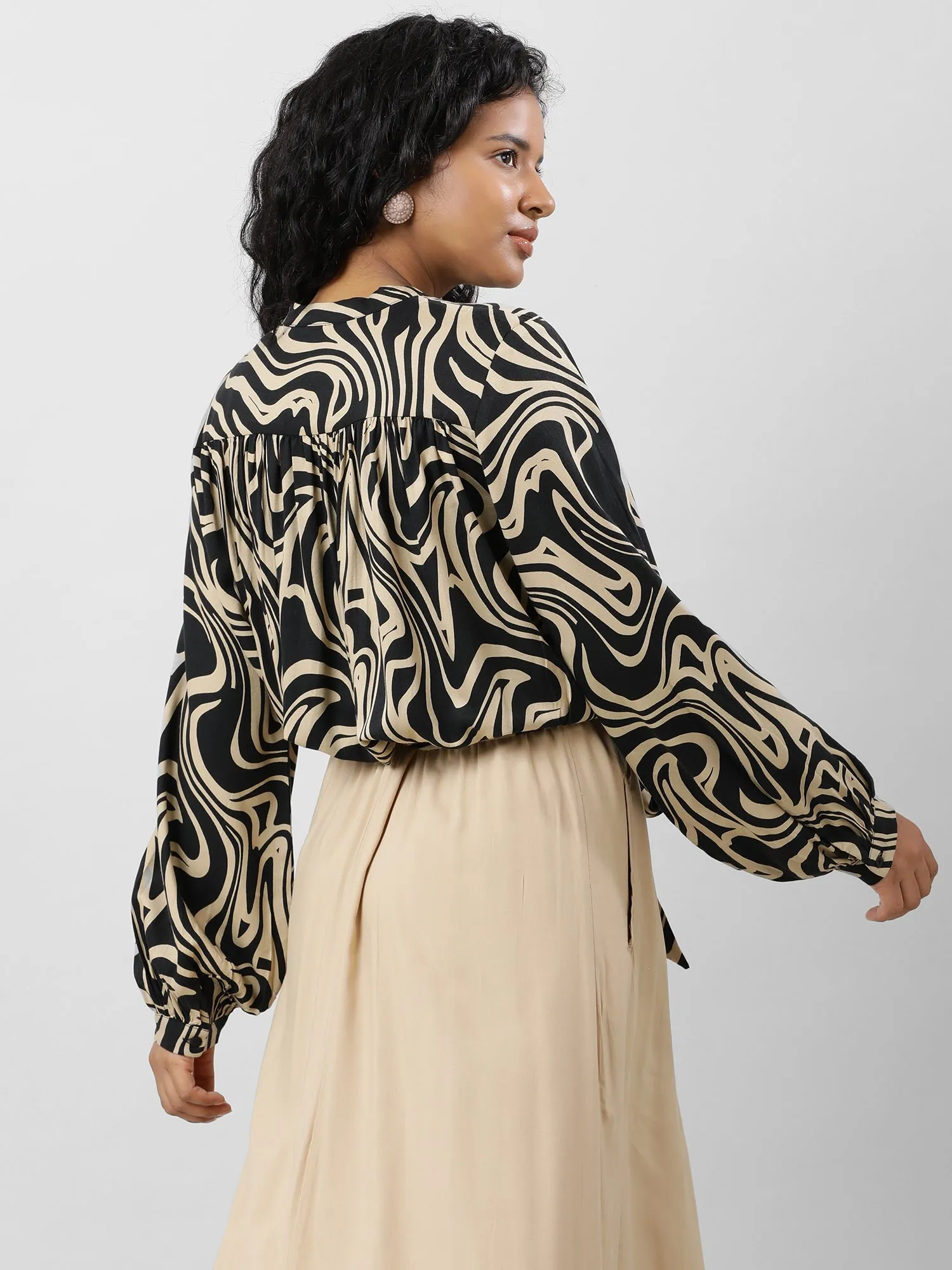 Women Trendy Tie Up Printed Top