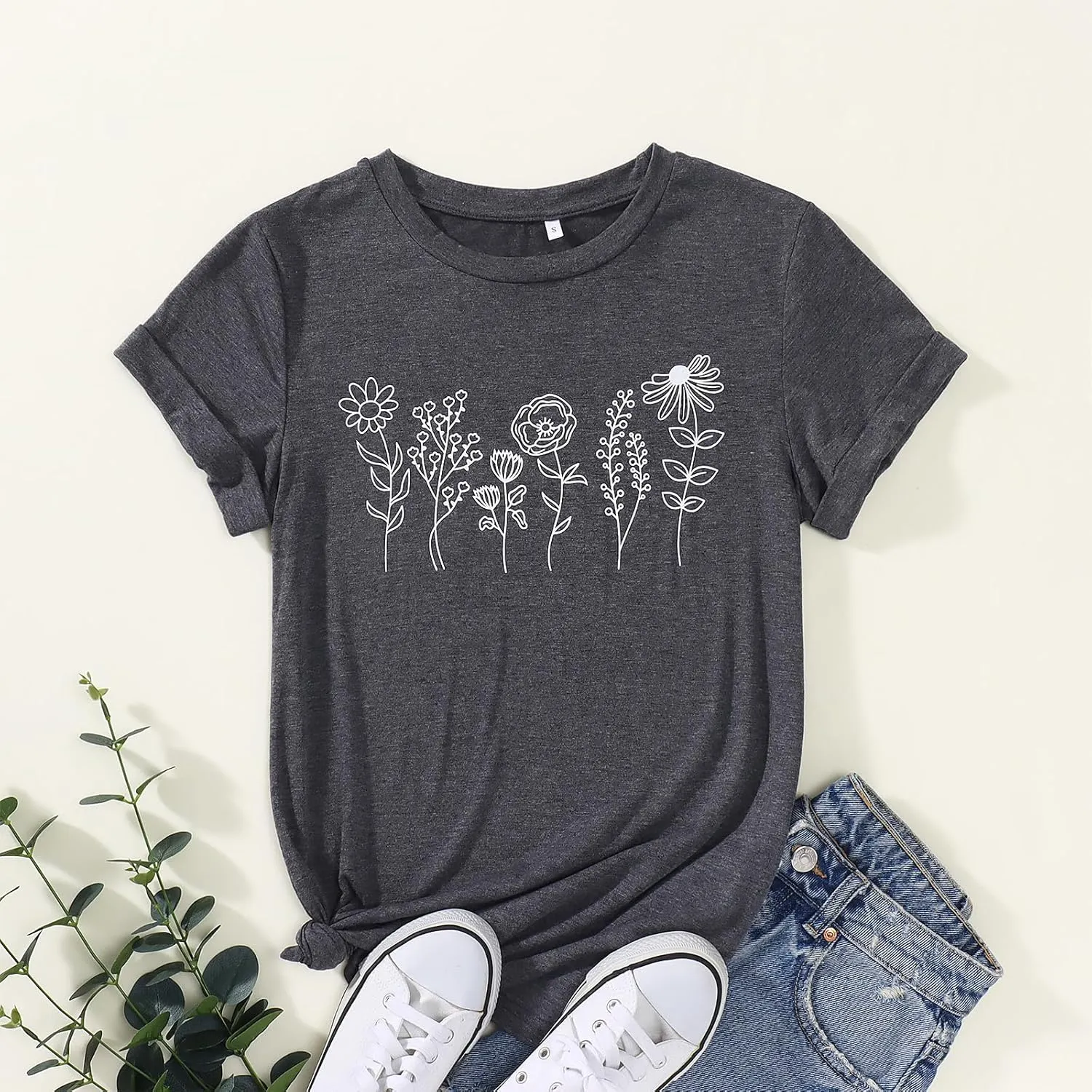 Women's Floral Tee Wildflower Graphic T Shirt Summer Flower Casual Loose Top Crew Neck Short Sleeve Shirts Tees